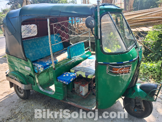 CNG Bajaj 2012 Model